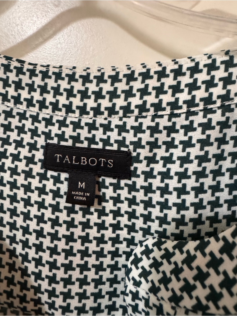 Talbots Black and White Houndstooth Long-Sleeve Blouse size M - Picture 3 of 5